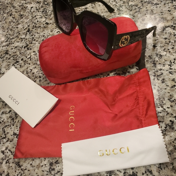 Gucci sunglasses